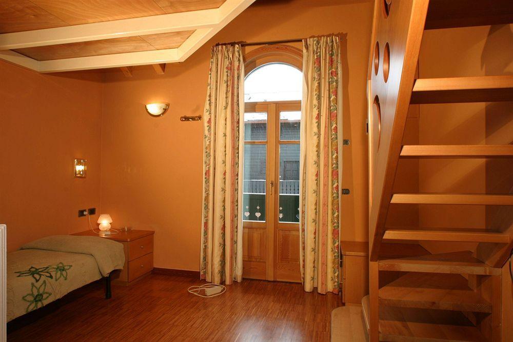 Hotel Astra Livigno Esterno foto