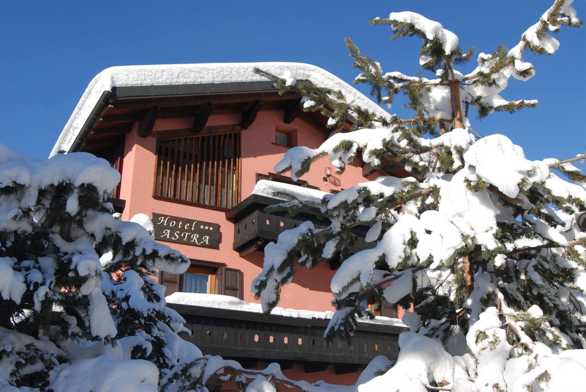 Hotel Astra Livigno Esterno foto