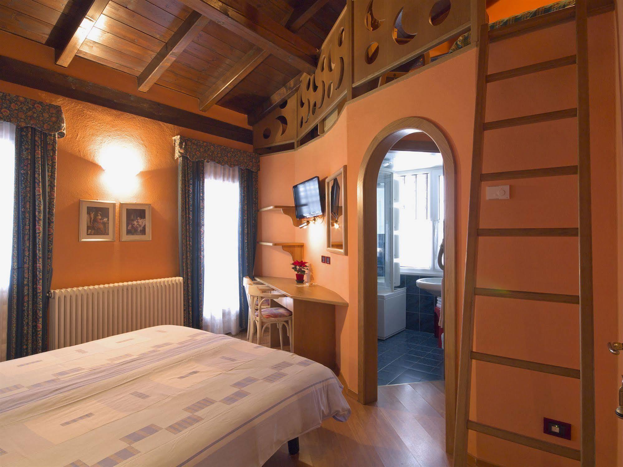Hotel Astra Livigno Esterno foto